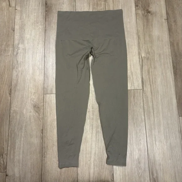 SKIMS Soft Smoothing Seamless Leggings Tan Green Women's XXL 2XL - Picture 5 of 7